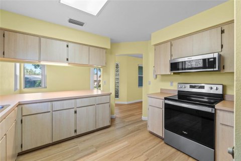 House in Leesburg, Florida 2 bedrooms, 104.05 sq.m. № 1535682 - photo 13