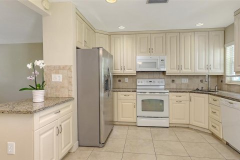 Casa en venta en Sarasota, Florida, 2 dormitorios, 109.44 m2 № 1804057 - foto 10