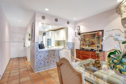 Condominio en venta en Hallandale Beach, Florida, 2 dormitorios, 162.58 m2 № 2245135 - foto 19
