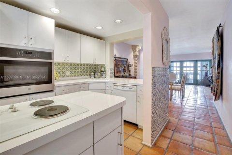 Condominio en venta en Hallandale Beach, Florida, 2 dormitorios, 162.58 m2 № 2245135 - foto 24