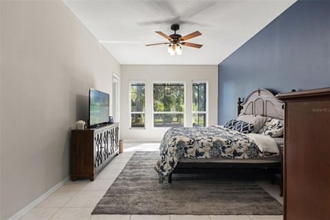 House in Fish Hawk, Florida 3 bedrooms, 264.96 sq.m. № 2420104 - photo 17