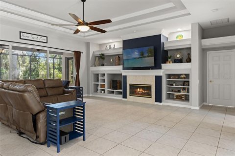 House in Fish Hawk, Florida 3 bedrooms, 264.96 sq.m. № 2420104 - photo 12