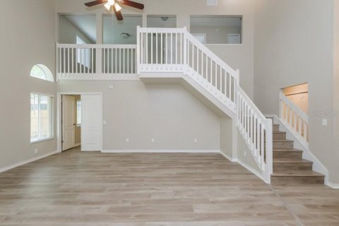 Villa ou maison à louer à Wesley Chapel, Floride: 3 chambres, 168.15 m2 № 2427527 - photo 4