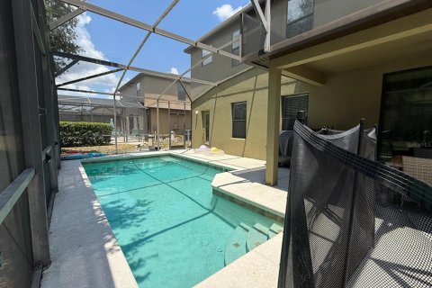 House in Davenport, Florida 5 bedrooms, 259.75 sq.m. № 2212338 - photo 27