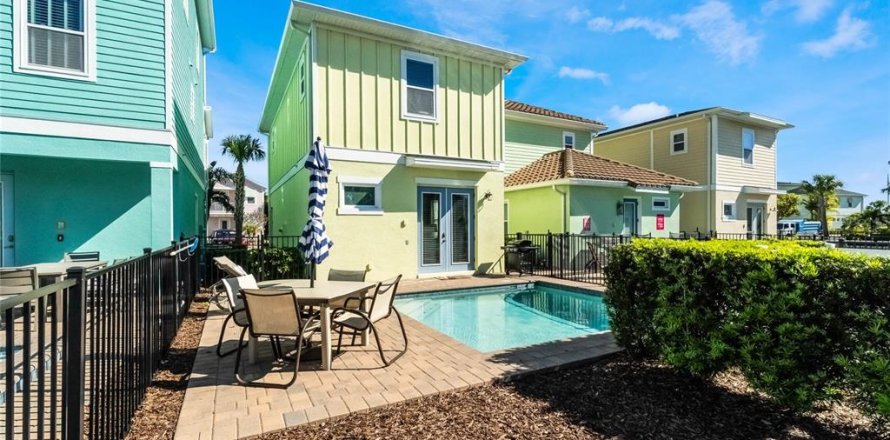 House in Kissimmee, Florida 3 bedrooms, 130.99 sq.m. № 1885881