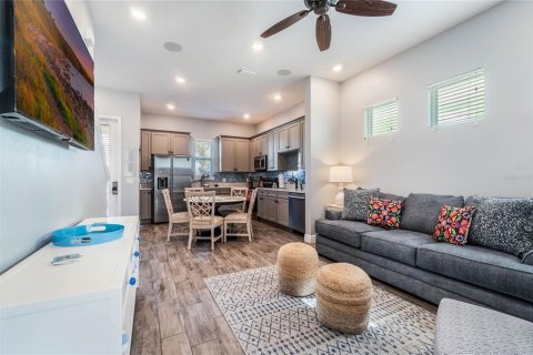 House in Kissimmee, Florida 3 bedrooms, 130.99 sq.m. № 1885881 - photo 4