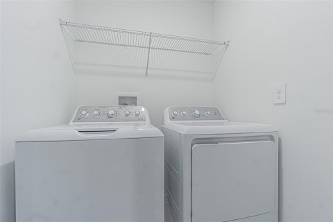 Adosado en alquiler en San Antonio, Florida, 3 dormitorios, 154.78 m2 № 1831415 - foto 16