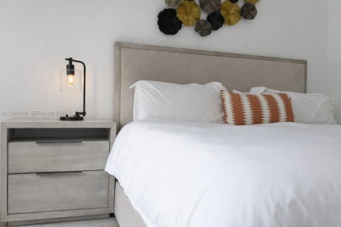 Condo in Miami, Florida, 2 bedrooms № 2067190 - photo 26