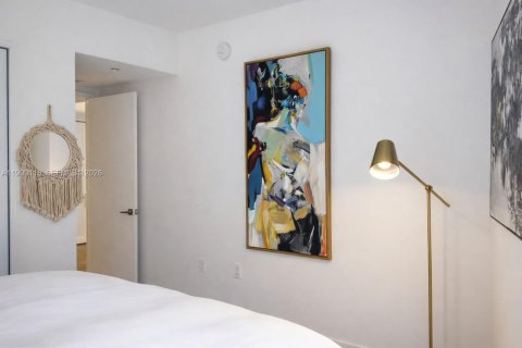 Condo in Miami, Florida, 2 bedrooms № 2067190 - photo 25