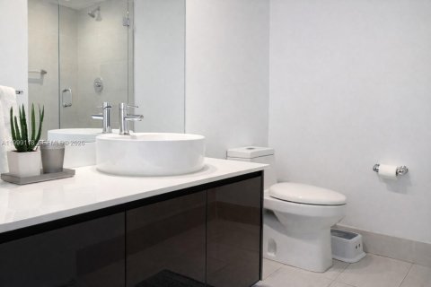 Condo in Miami, Florida, 2 bedrooms № 2067190 - photo 27