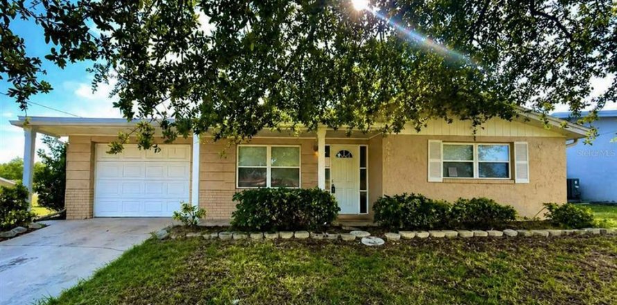 Villa ou maison à New Port Richey, Floride 3 chambres, 107.4 m2 № 2142504