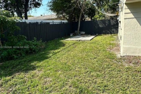 Villa ou maison à louer à Dania Beach, Floride: 2 chambres, 143.16 m2 № 2055680 - photo 20