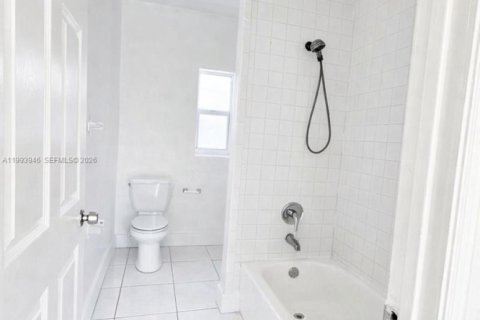 Villa ou maison à louer à Dania Beach, Floride: 2 chambres, 143.16 m2 № 2055680 - photo 10