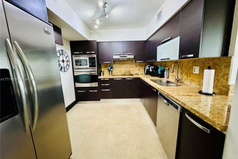Condo in Aventura, Florida, 2 bedrooms  № 1595947 - photo 16