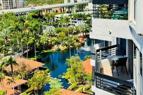 Condo in Aventura, Florida, 2 bedrooms  № 1595947 - photo 27