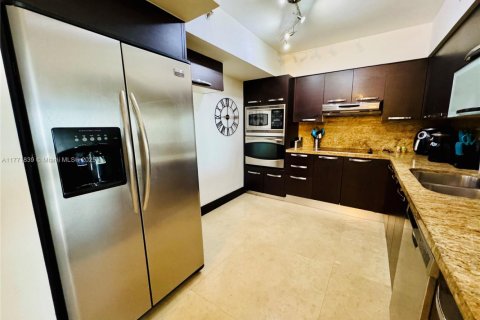 Condo in Aventura, Florida, 2 bedrooms  № 1595947 - photo 19