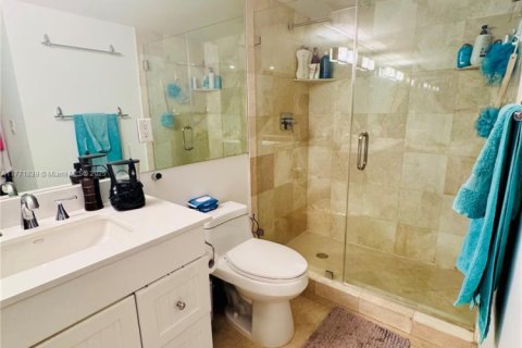 Condo in Aventura, Florida, 2 bedrooms  № 1595947 - photo 12