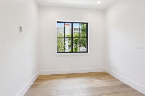 Touwnhouse à vendre à Tampa, Floride: 4 chambres, 250.84 m2 № 1900523 - photo 19