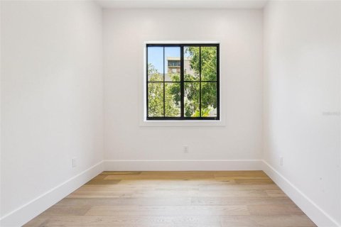 Touwnhouse à vendre à Tampa, Floride: 4 chambres, 250.84 m2 № 1900523 - photo 21