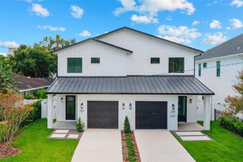Touwnhouse à vendre à Tampa, Floride: 4 chambres, 250.84 m2 № 1900523 - photo 1