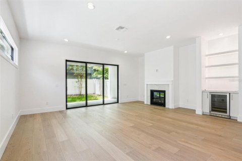 Touwnhouse à vendre à Tampa, Floride: 4 chambres, 250.84 m2 № 1900523 - photo 13