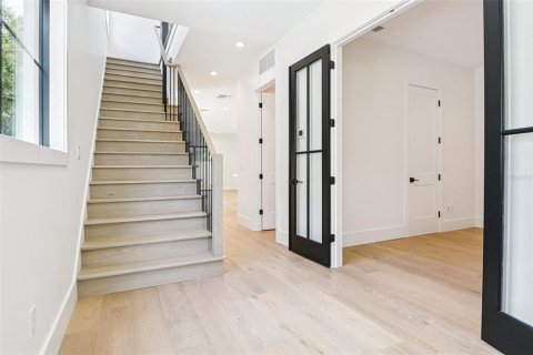 Touwnhouse à vendre à Tampa, Floride: 4 chambres, 250.84 m2 № 1900523 - photo 5