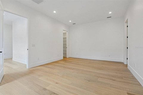 Touwnhouse à vendre à Tampa, Floride: 4 chambres, 250.84 m2 № 1900523 - photo 15