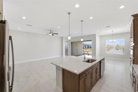 Casa en venta en Wesley Chapel, Florida, 3 dormitorios, 205.22 m2 № 2099441 - foto 13