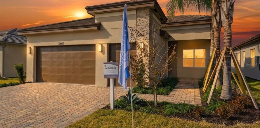 Casa en Wesley Chapel, Florida 3 dormitorios, 205.22 m2 № 2099441