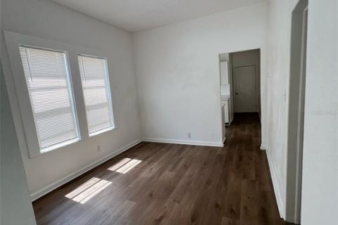 Casa en alquiler en Tampa, Florida, 3 dormitorios, 83.8 m2 № 1821124 - foto 19