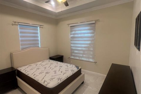 Casa en alquiler en Cape Coral, Florida, 3 dormitorios, 170.48 m2 № 1825347 - foto 18