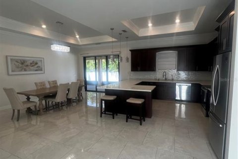 Casa en alquiler en Cape Coral, Florida, 3 dormitorios, 170.48 m2 № 1825347 - foto 11