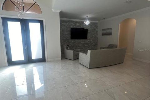 Casa en alquiler en Cape Coral, Florida, 3 dormitorios, 170.48 m2 № 1825347 - foto 8