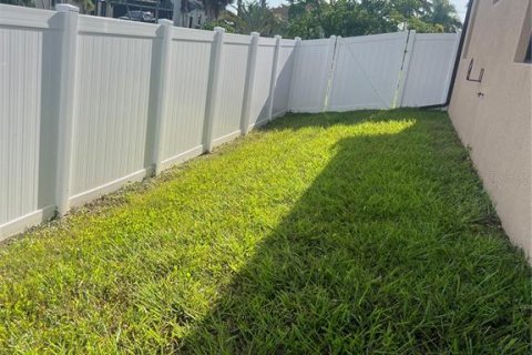Casa en alquiler en Cape Coral, Florida, 3 dormitorios, 170.48 m2 № 1825347 - foto 6