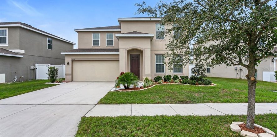 Villa ou maison à Gibsonton, Floride 5 chambres, 323.11 m2 № 1900443