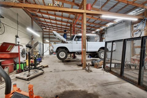 Immobilier commercial à vendre à DeLand, Floride: 1136.01 m2 № 2214405 - photo 13