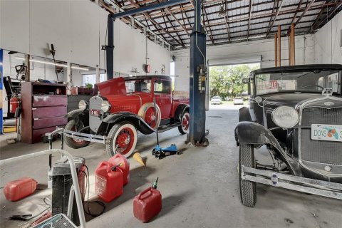 Immobilier commercial à vendre à DeLand, Floride: 1136.01 m2 № 2214405 - photo 6