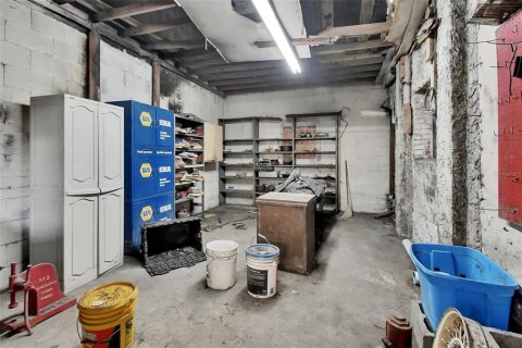 Immobilier commercial à vendre à DeLand, Floride: 1136.01 m2 № 2214405 - photo 14