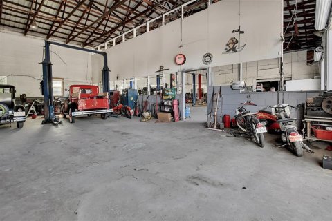 Immobilier commercial à vendre à DeLand, Floride: 1136.01 m2 № 2214405 - photo 5