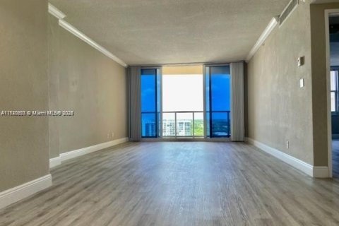 Condominio en venta en Hollywood, Florida, 1 dormitorio, 69.21 m2 № 1937231 - foto 4