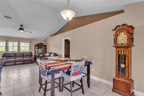 Casa en venta en Dade City, Florida, 3 dormitorios, 160.54 m2 № 1837788 - foto 15
