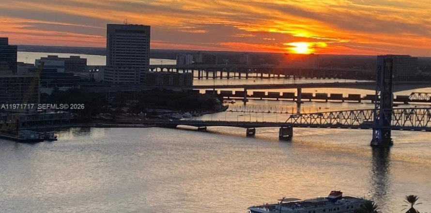 Condominio en Jacksonville, Florida, 3 dormitorios  № 2032478