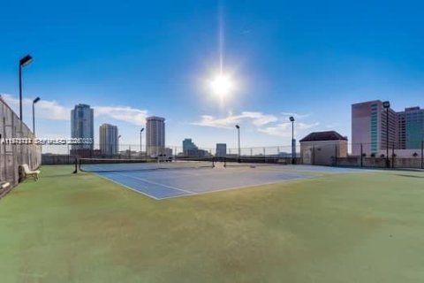 Condominio en venta en Jacksonville, Florida, 3 dormitorios № 2032478 - foto 15