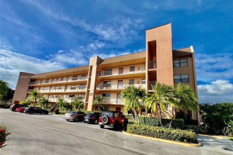 Condo in Sunrise, Florida, 2 bedrooms  № 1944846 - photo 27