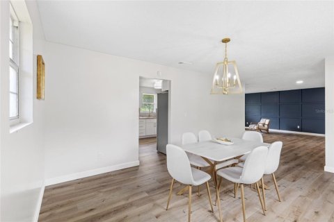 Casa en venta en Florahome, Florida, 4 dormitorios, 169.45 m2 № 1905619 - foto 12