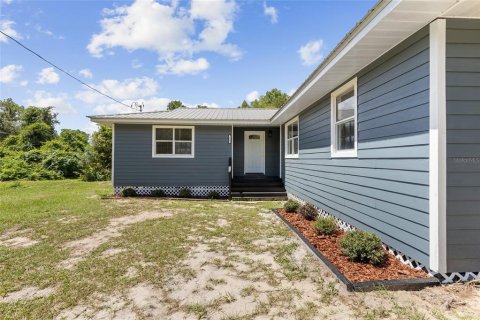 Casa en venta en Florahome, Florida, 4 dormitorios, 169.45 m2 № 1905619 - foto 4