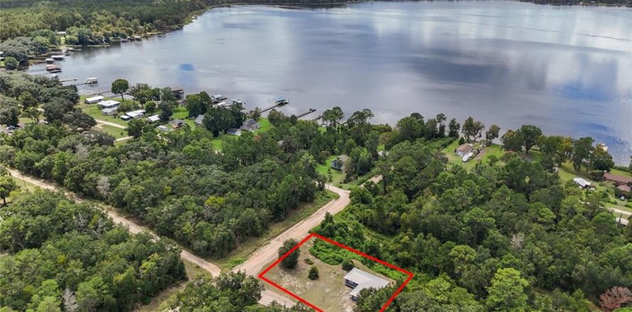 Casa en Florahome, Florida 4 dormitorios, 169.45 m2 № 1905619