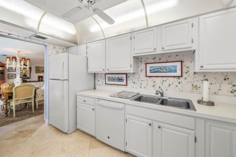 Copropriété à vendre à Boynton Beach, Floride: 2 chambres, 137.4 m2 № 2176303 - photo 11