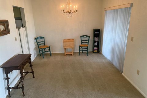 House in Sarasota, Florida 2 bedrooms, 142.33 sq.m. № 1761990 - photo 4