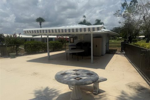House in Sarasota, Florida 2 bedrooms, 142.33 sq.m. № 1761990 - photo 19